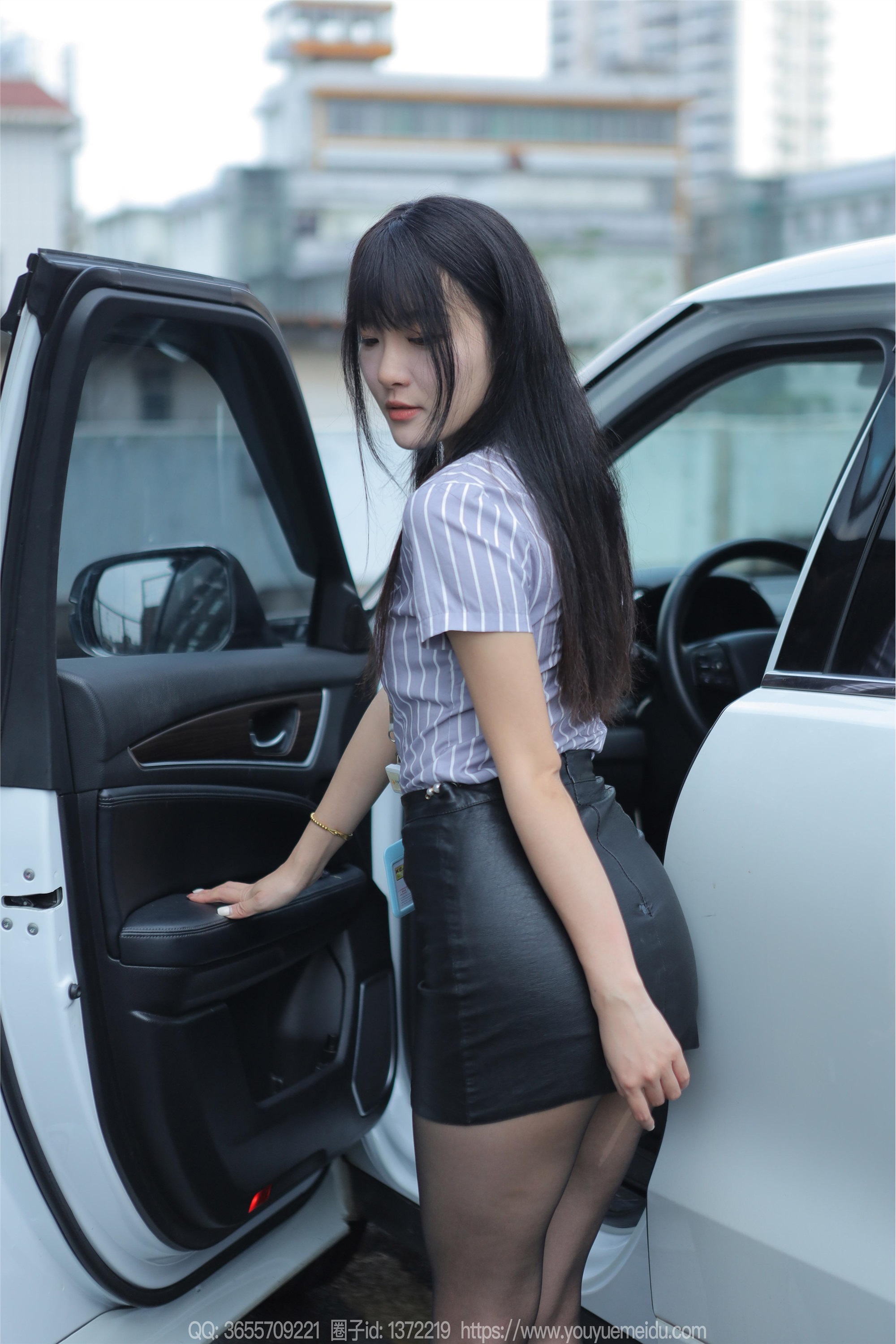 IESS异思趣向  2024.01.29 丝享家 1650 婉萍《超短皮裙》